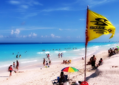 Cancun (16:9clue)  [flickr.com]  CC BY 
Informazioni sulla licenza disponibili sotto 'Prova delle fonti di immagine'